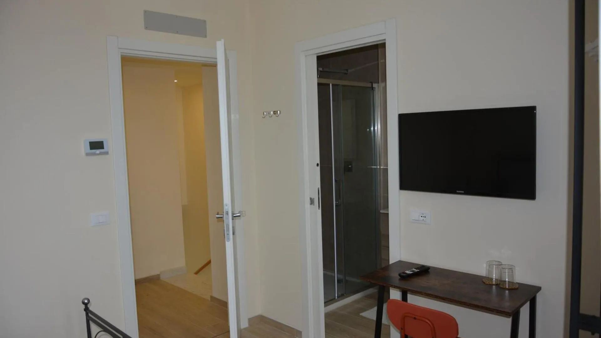 Camere Lavigna Di Nardi Maria Carrara Guest house