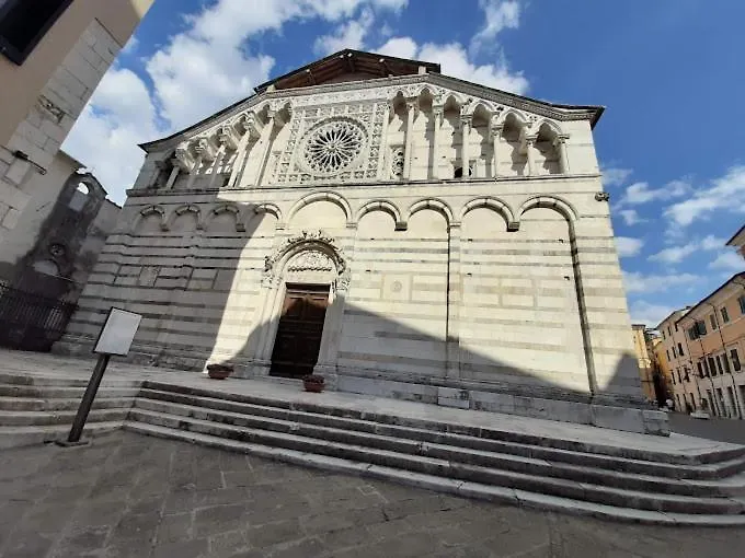 Guest house Camere Lavigna Di Nardi Maria Carrara Italy