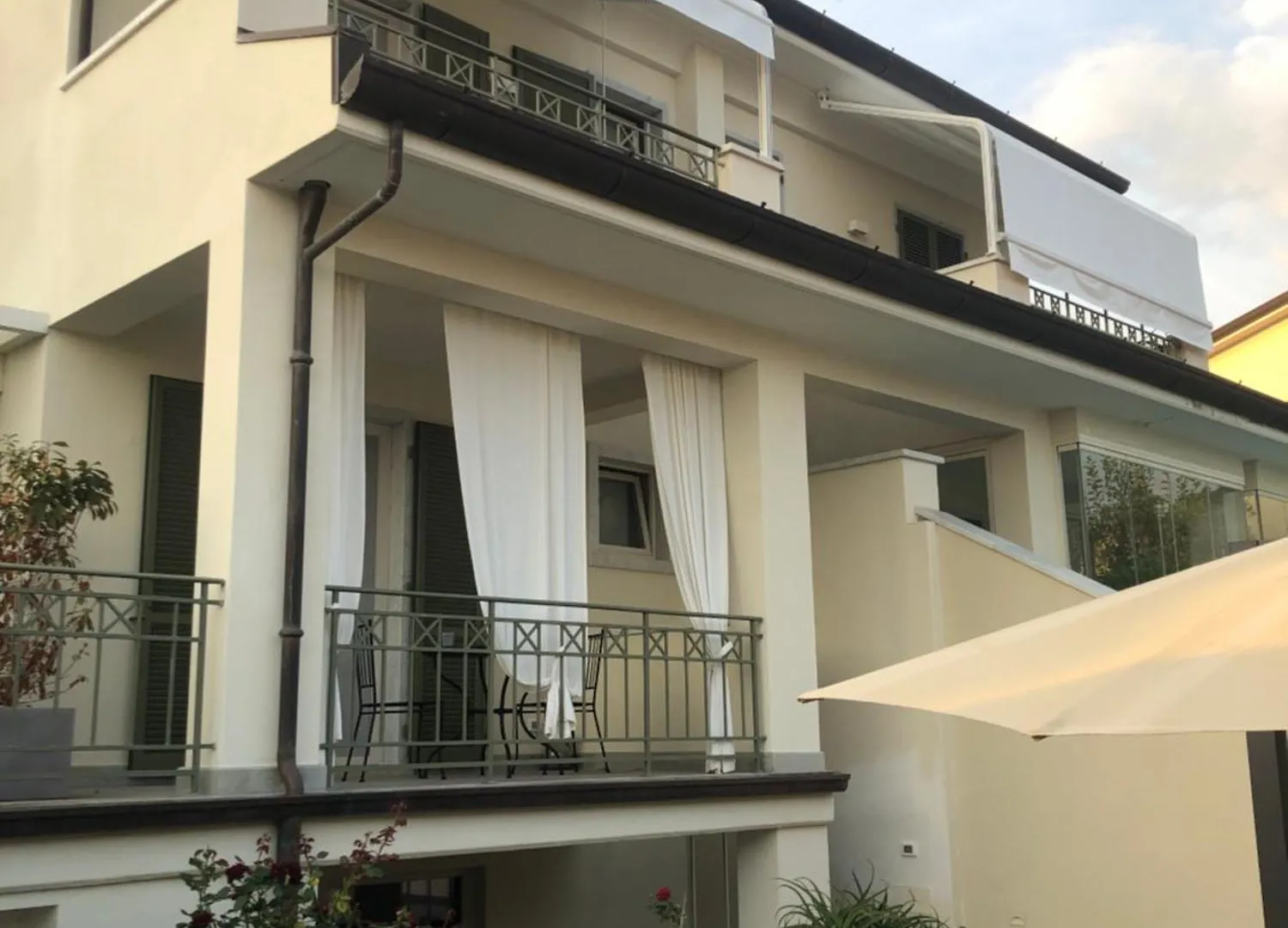 Camere Lavigna Di Nardi Maria Carrara Guest house